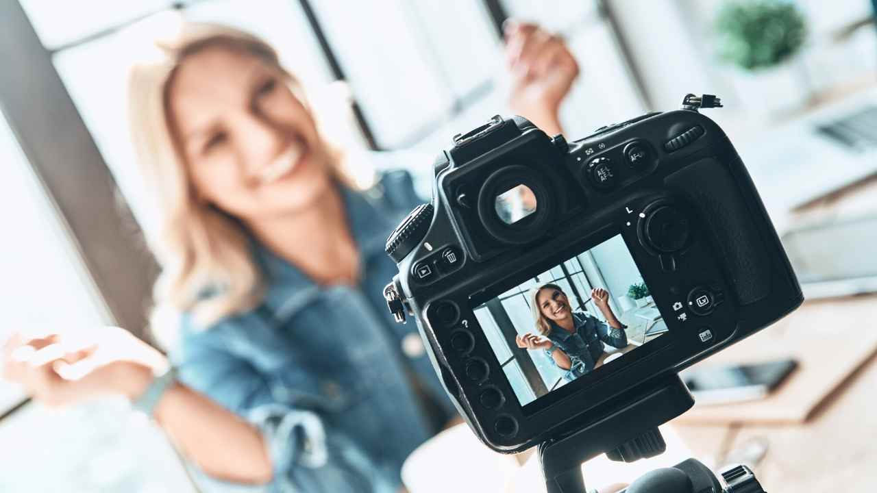 How I Built a 200,000-Person Paid Membership Community With $0 in the Bank to Start