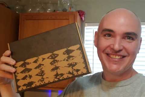 FRESH FUN BAGS and BOXES? Cheshire Gifts Movie Night Gift Set Review Unboxing Setup